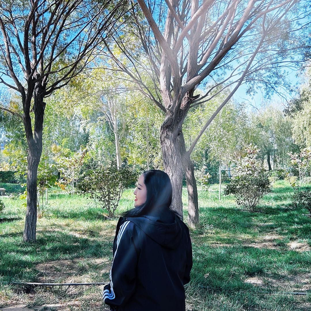 👧🏻¹⁹⁹⁸