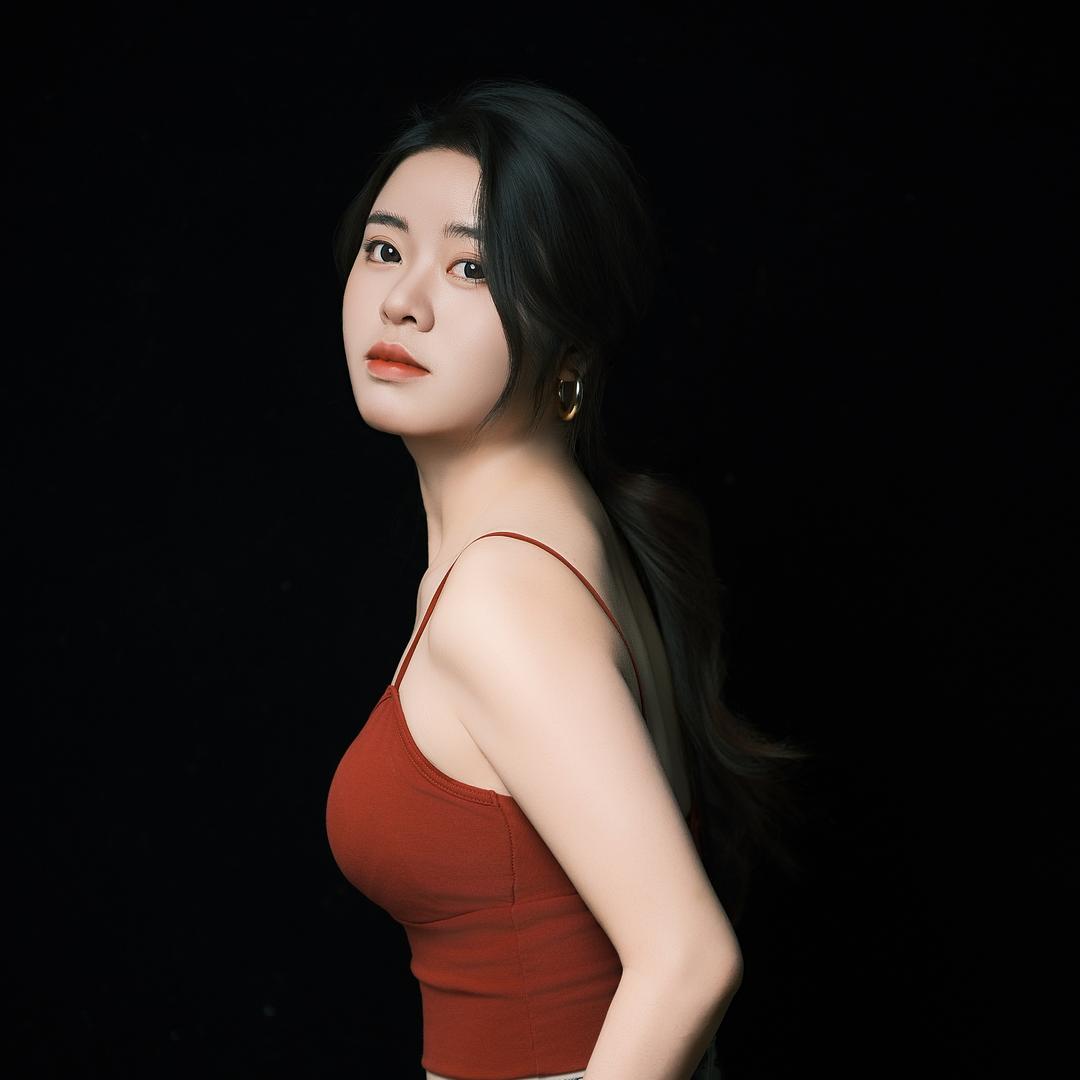 小如.