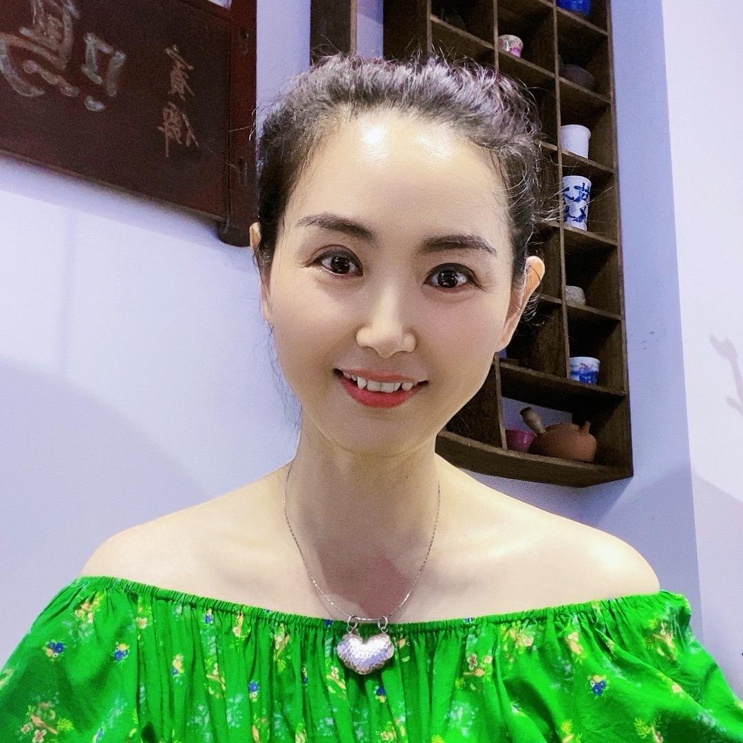 红裙子