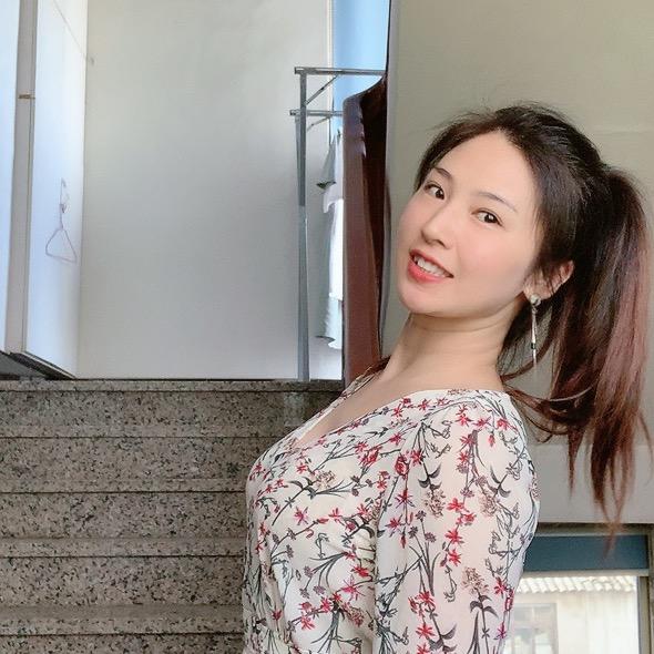 我是小何呀