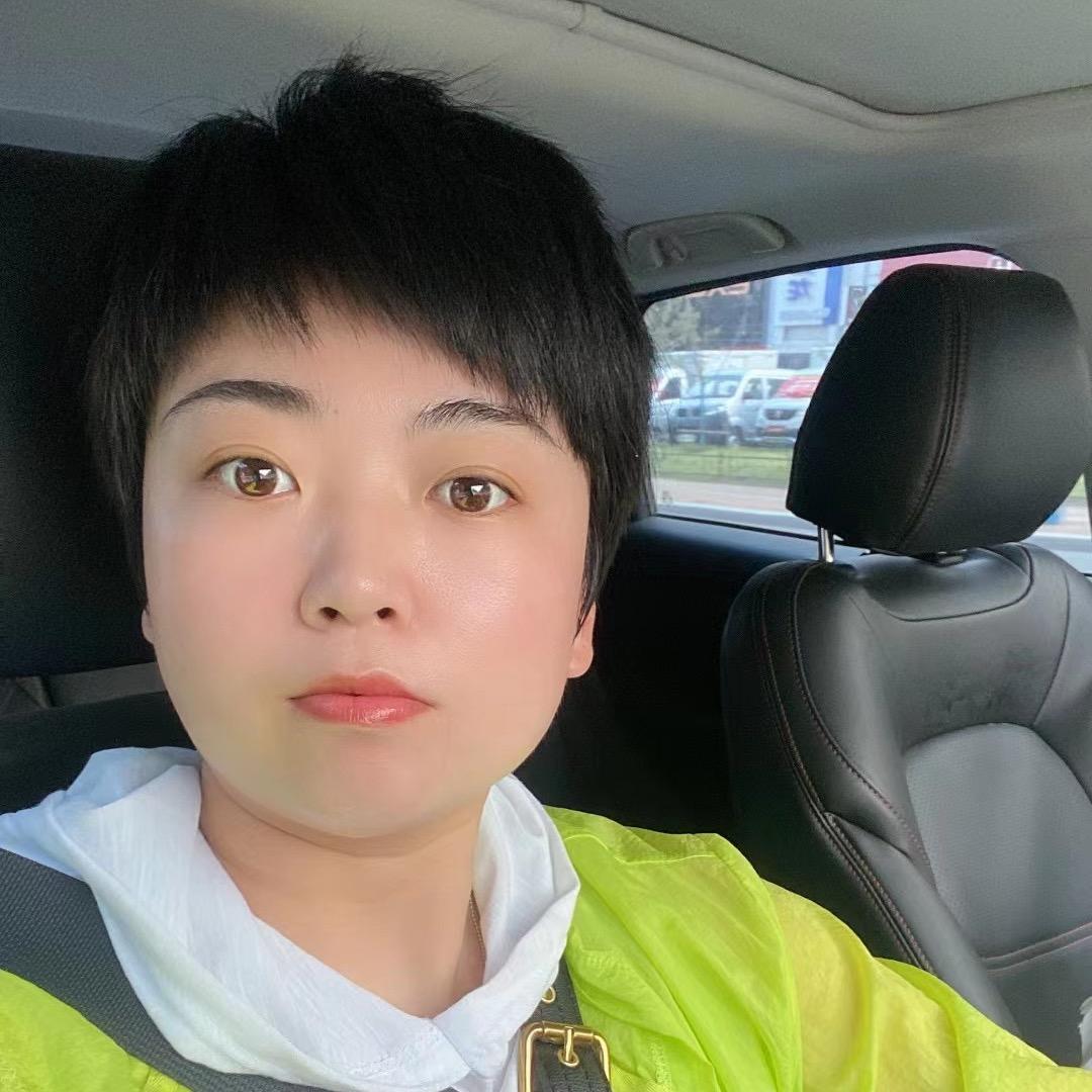 苏打水吕虹