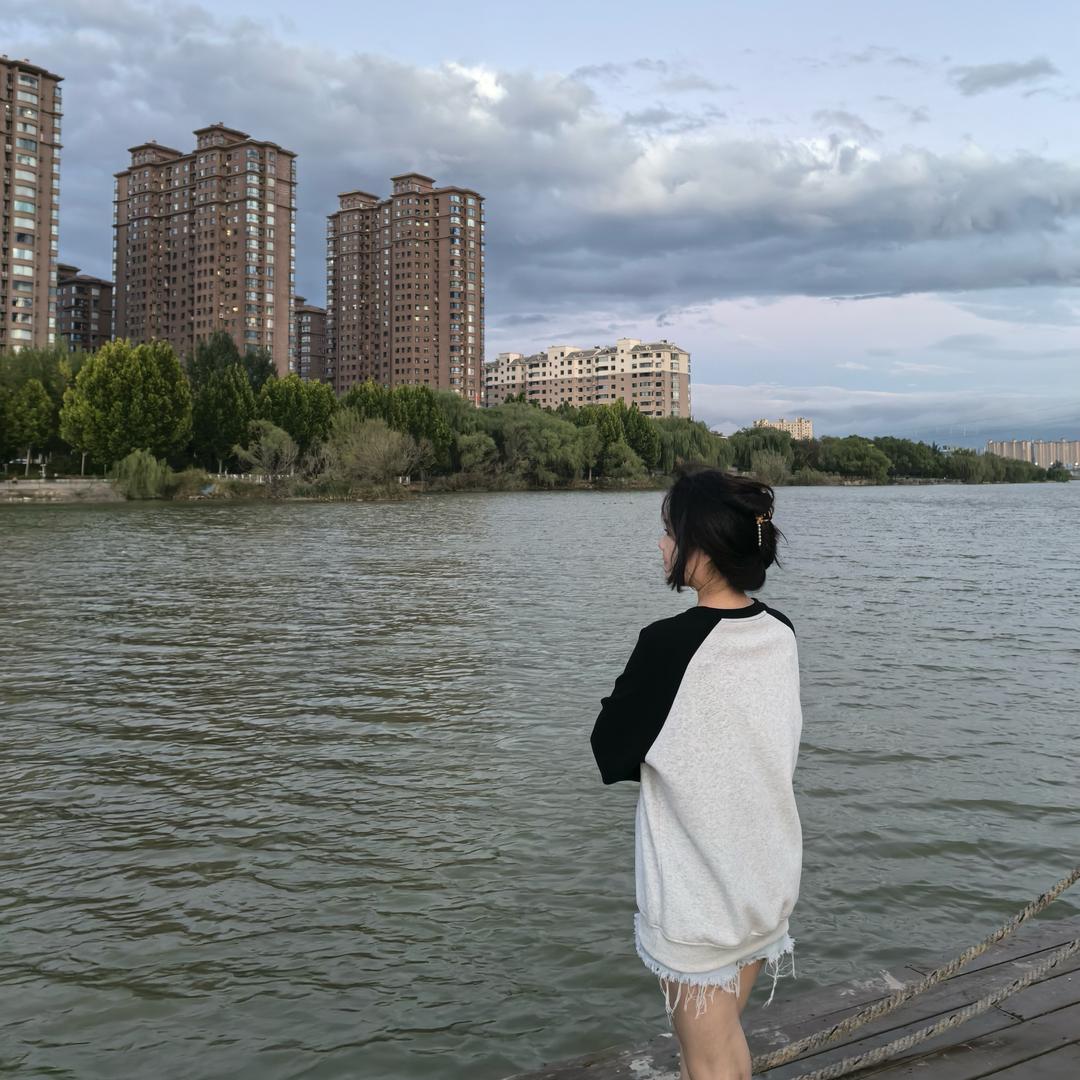 多吃饭少生气🍔