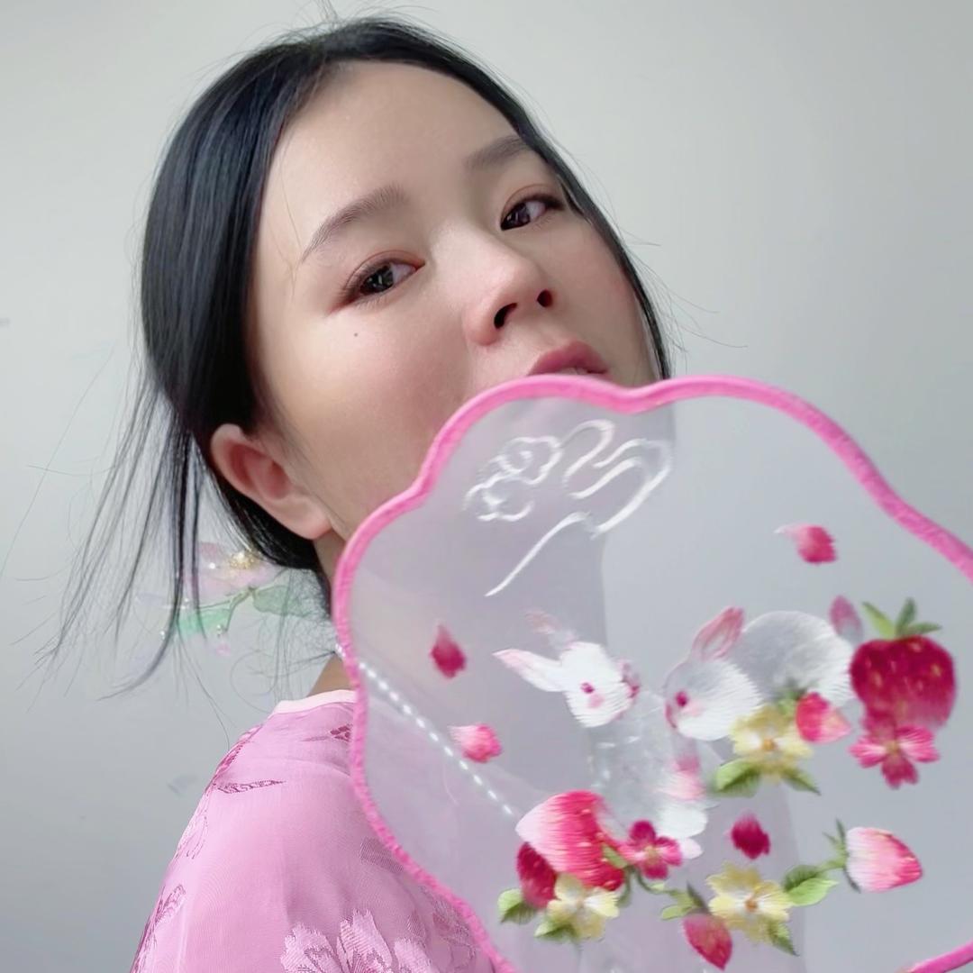汐汐吖