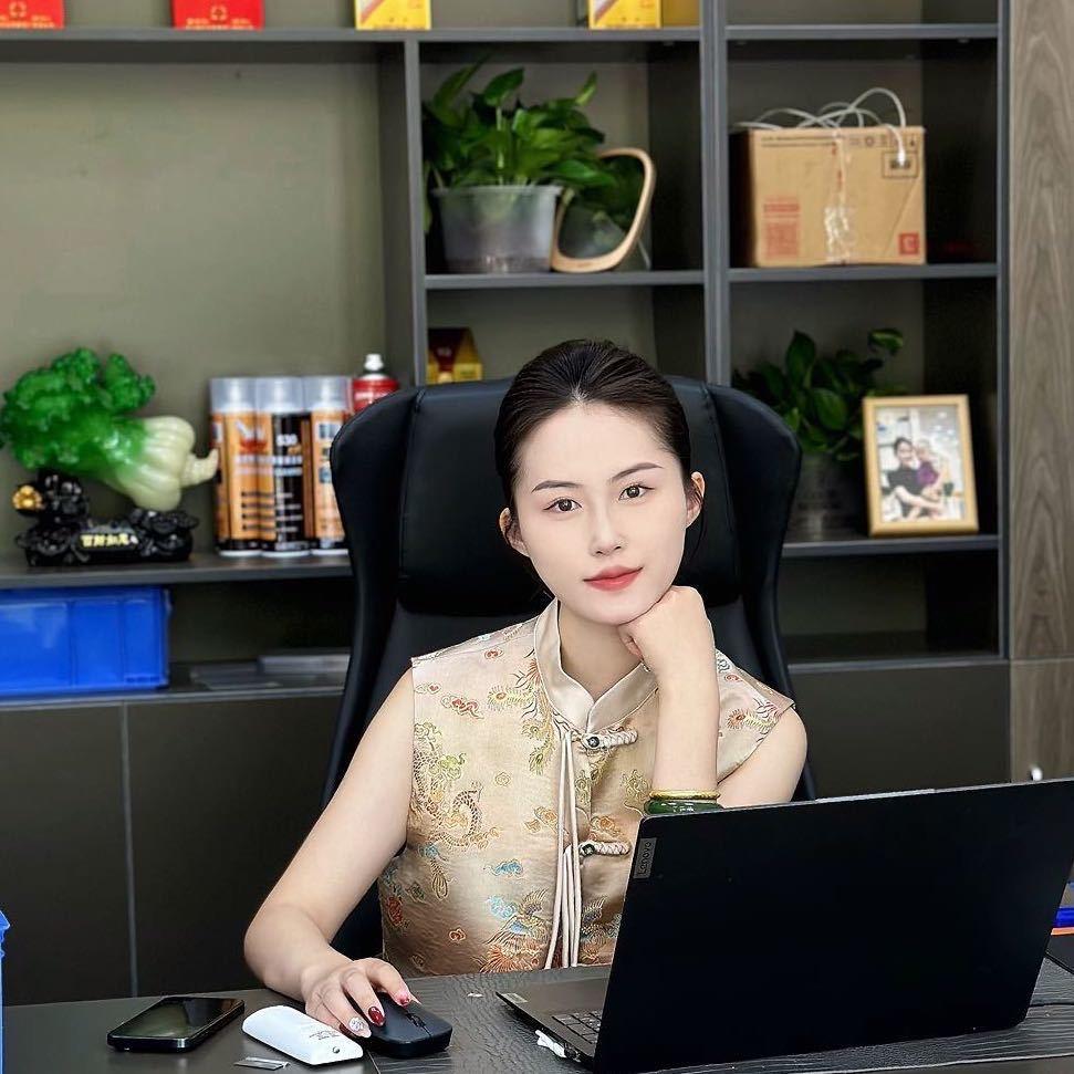 兴文收手机的晓芳