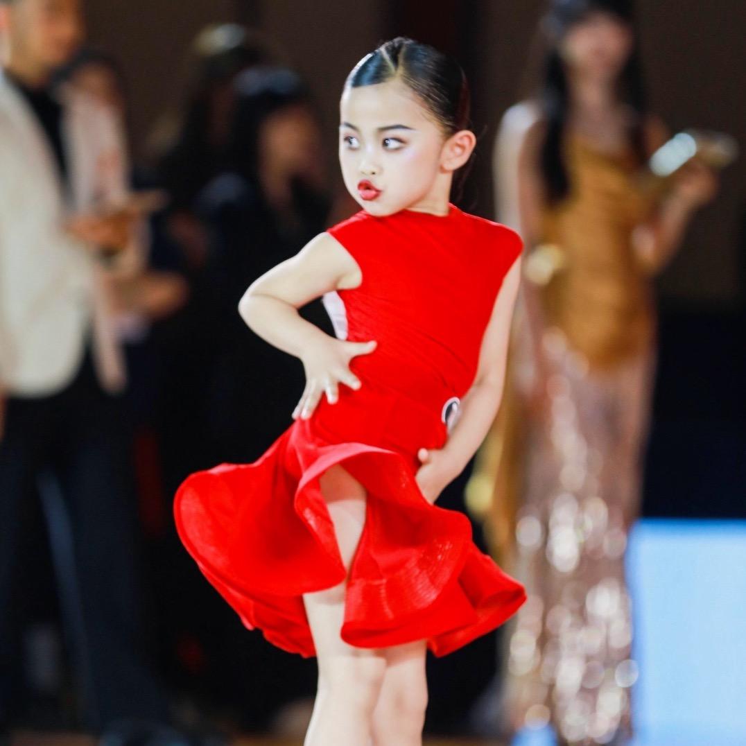 小葡萄婉妮