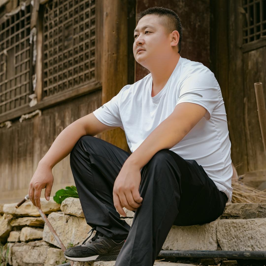 罗福村陈支书
