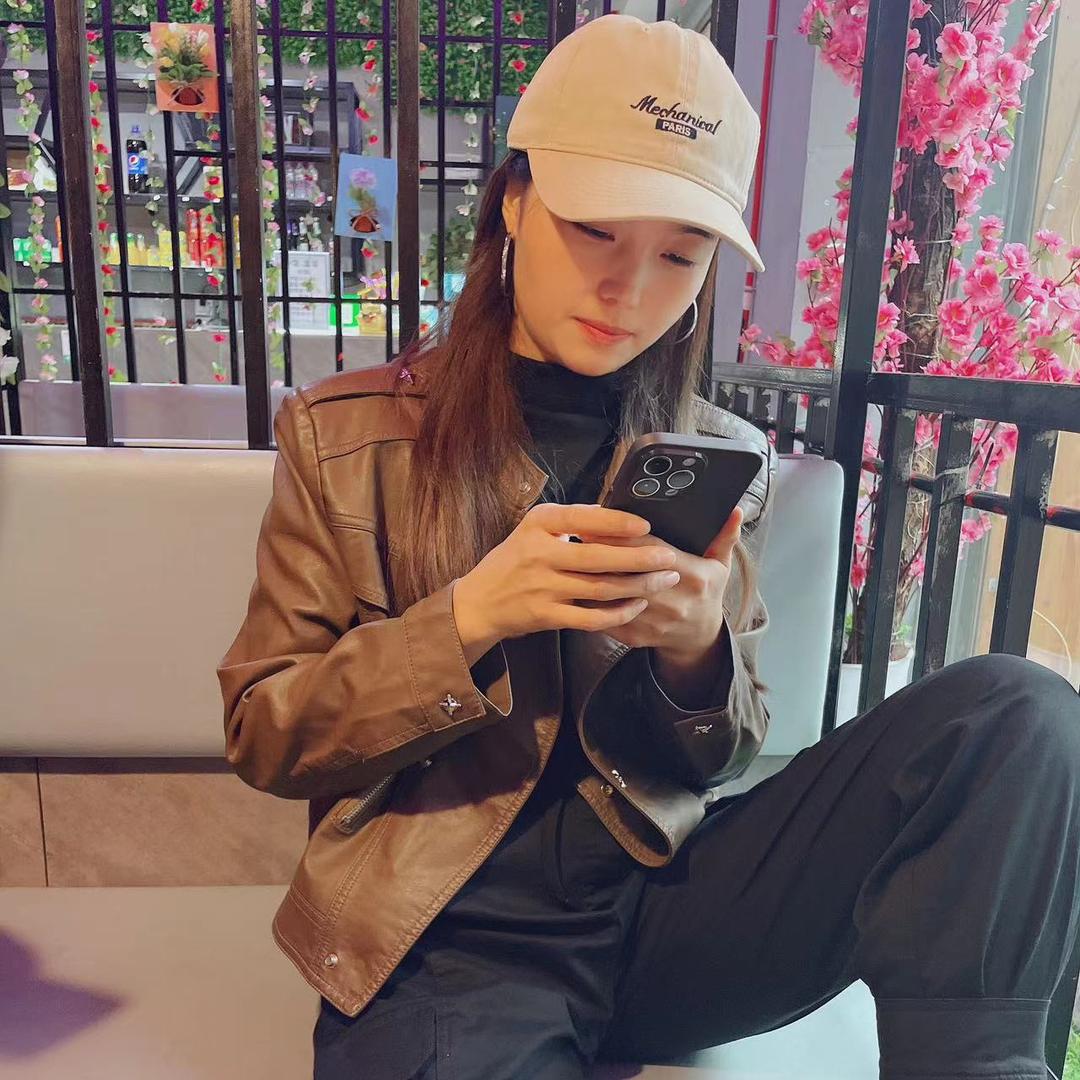 一只小松许