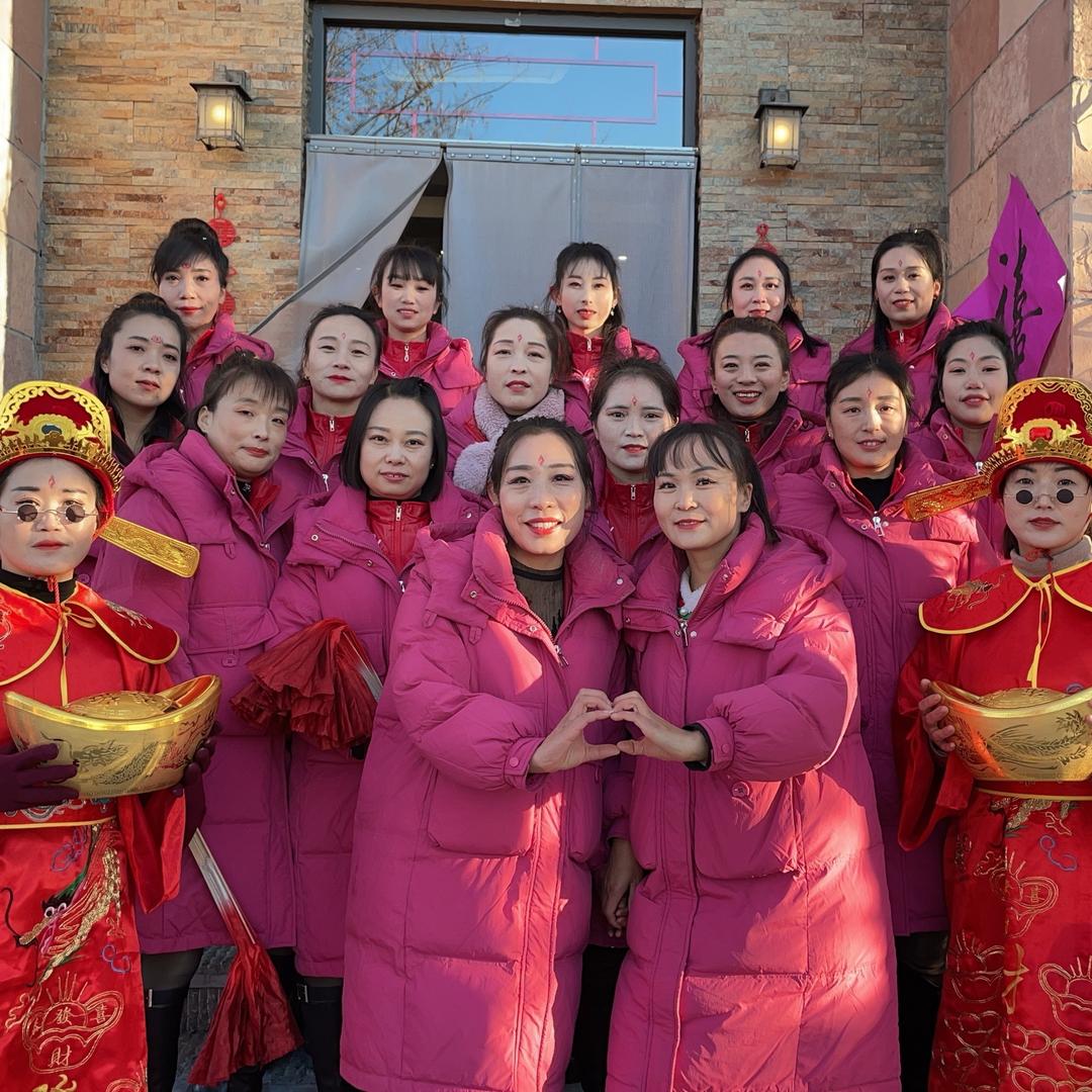 临淇劲舞团
