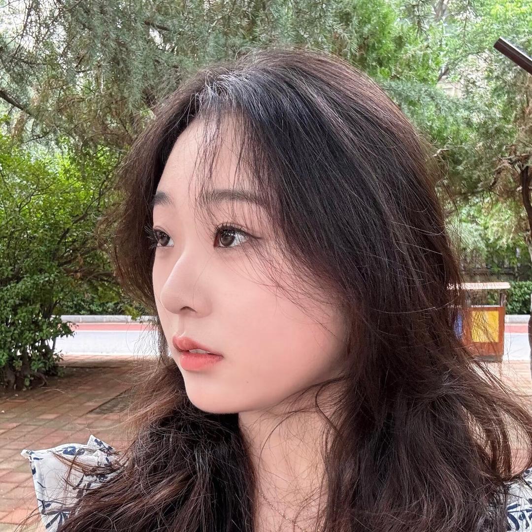 是妍妍呀