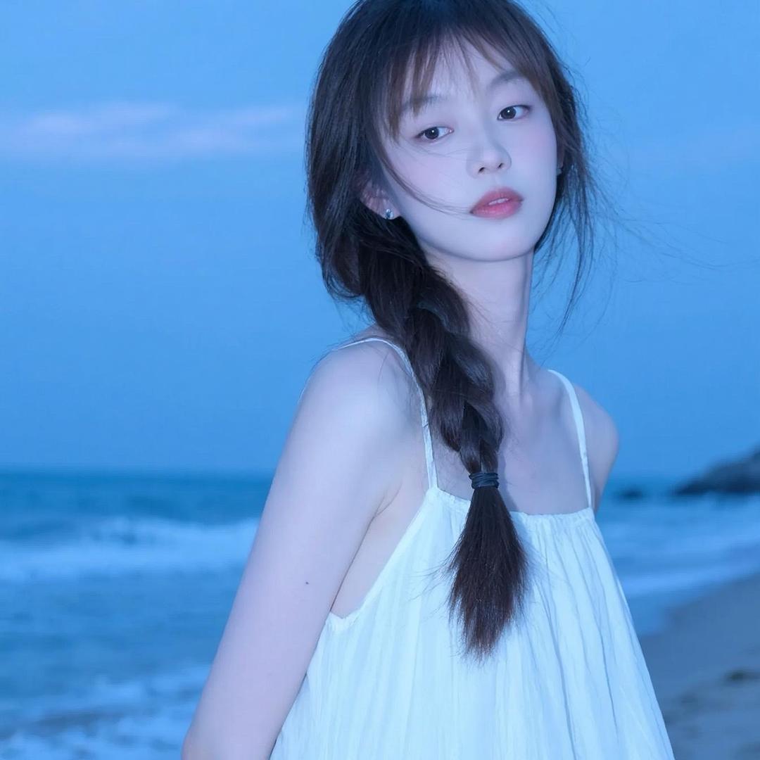 脑袋困掉了ᰔᩚ.