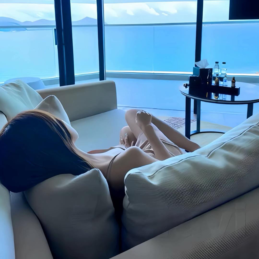 冰小姐.