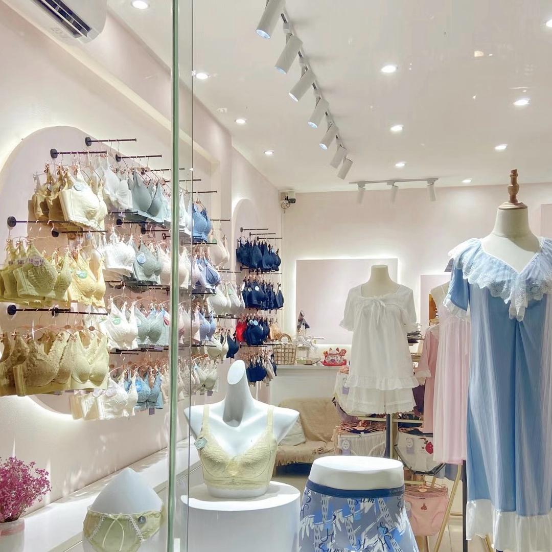 燕饰服饰旗舰店
