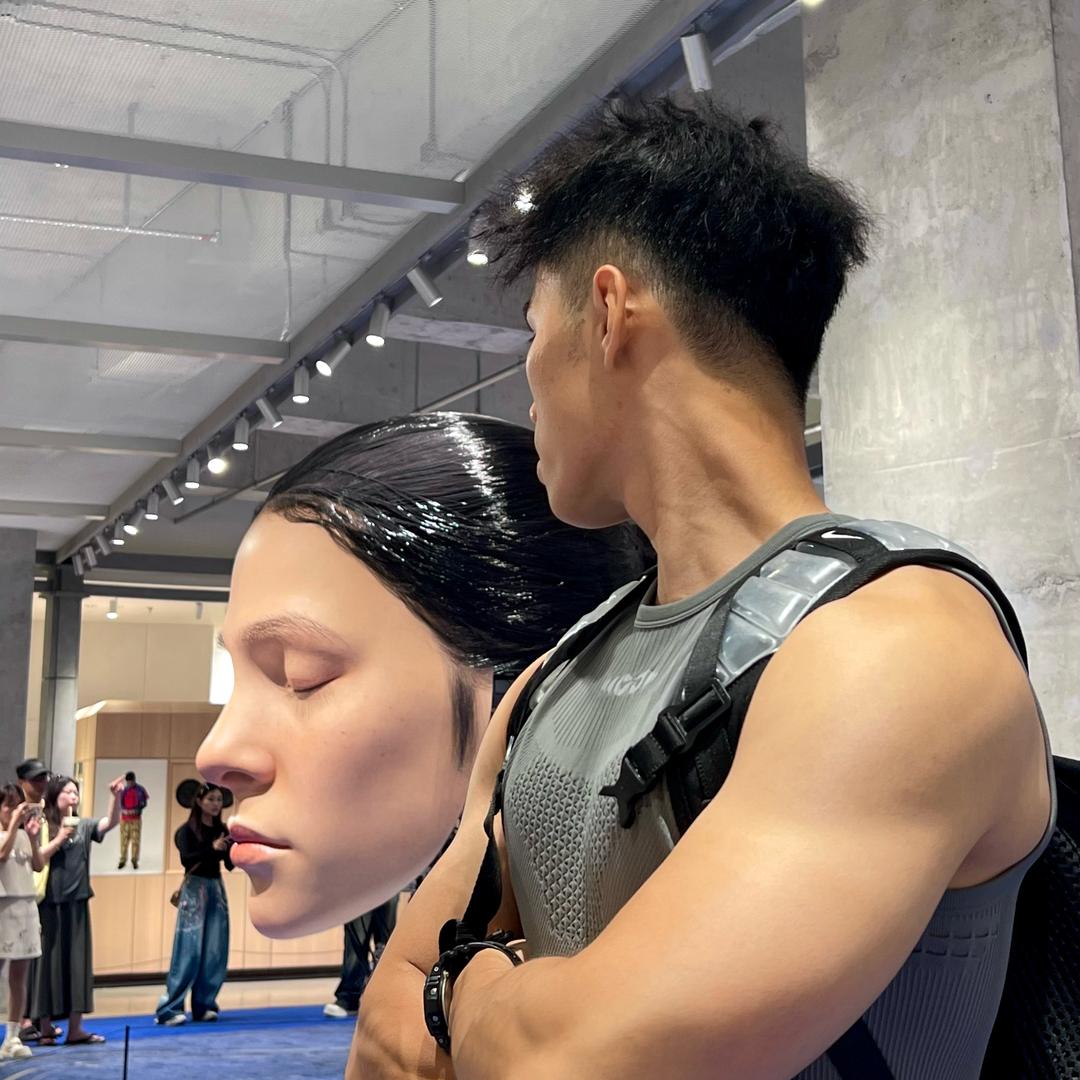 一只嫩狗