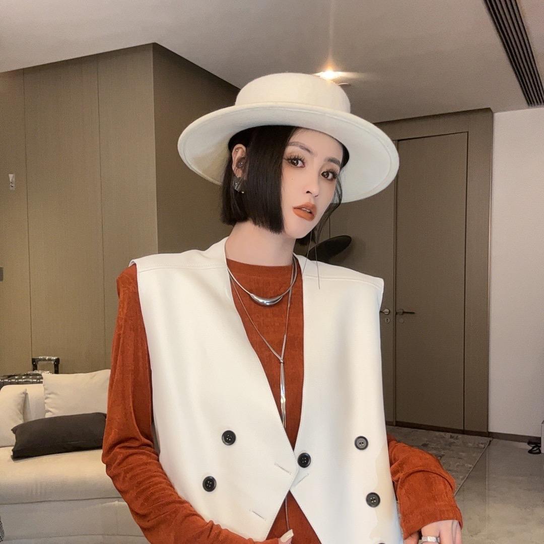 柒柒DESIGNER