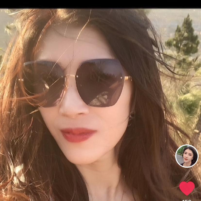 宋一朵🍎执着🍎🦋❤（不要连赞）谢谢