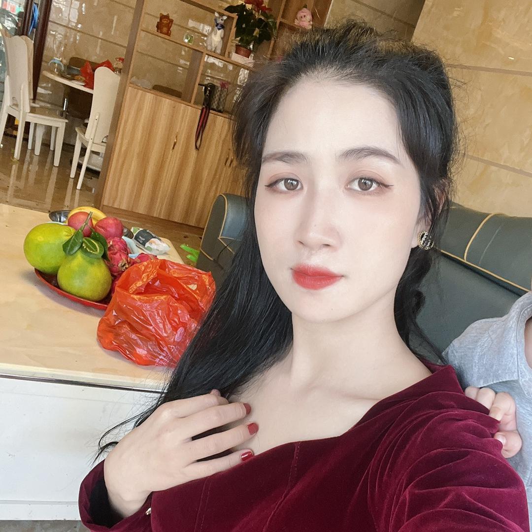 giò chả phạm hường