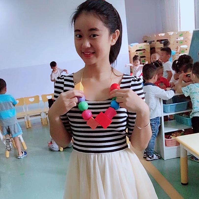 Emily～WANG
