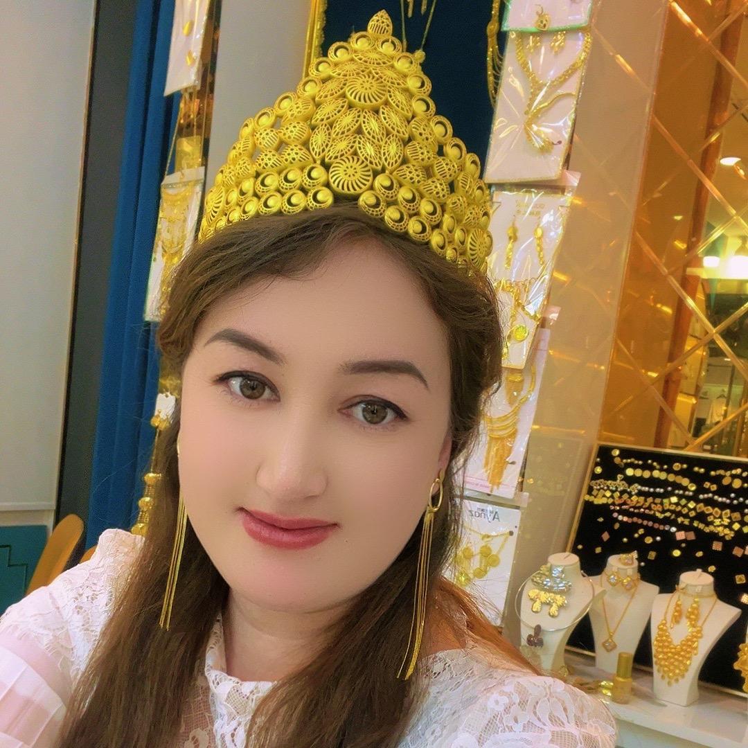 莎车县美女胖子大码服装店
