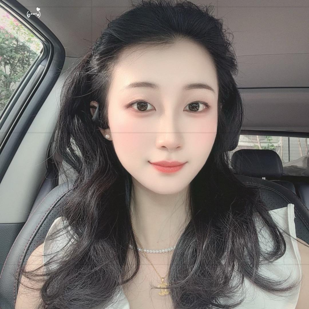 珠宝小姐姐🍬甜甜