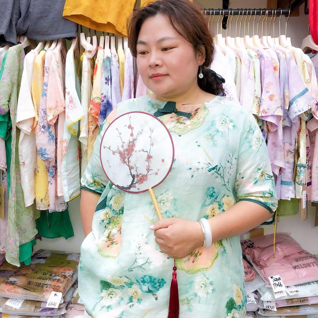 胖妞麻秸服装批发