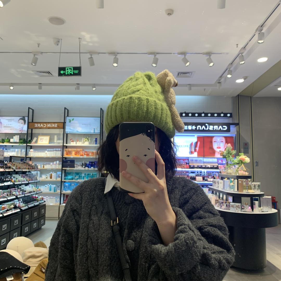 小依琳