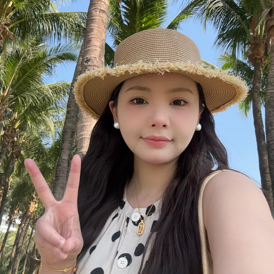 初九大码女装新都会店