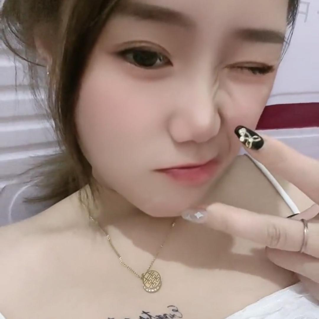👄 小霸王