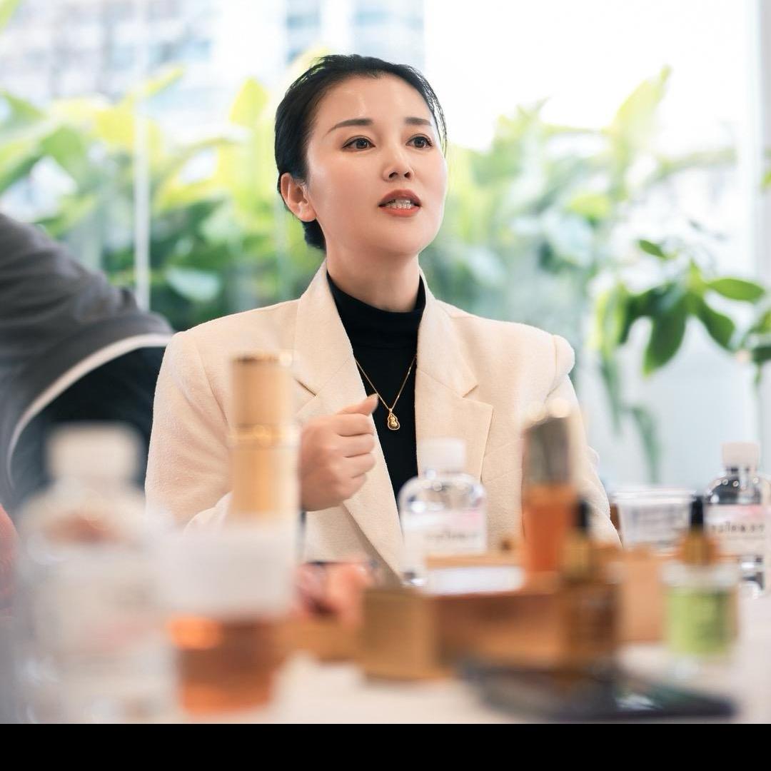 福滨木业莉姐