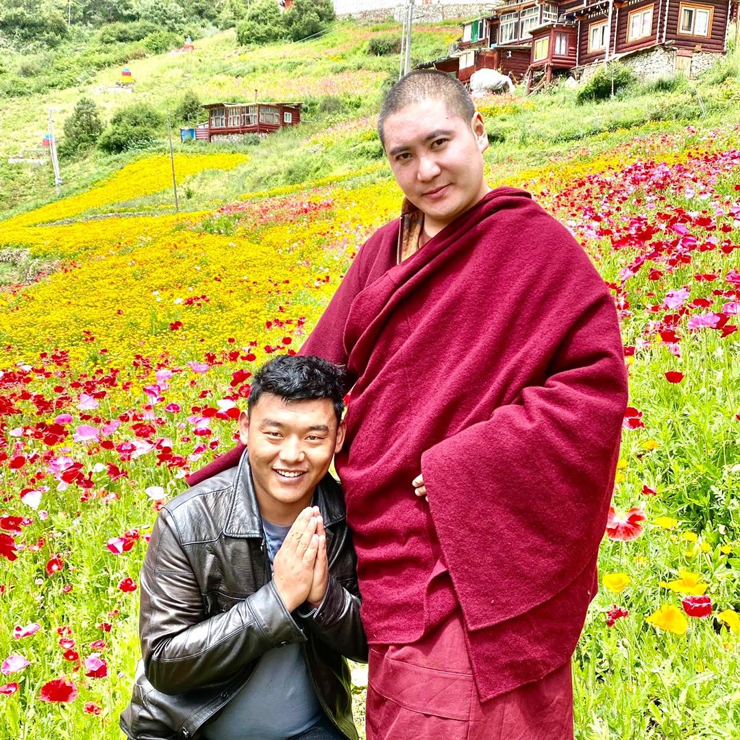 ༄༅༼新龙老黑༽