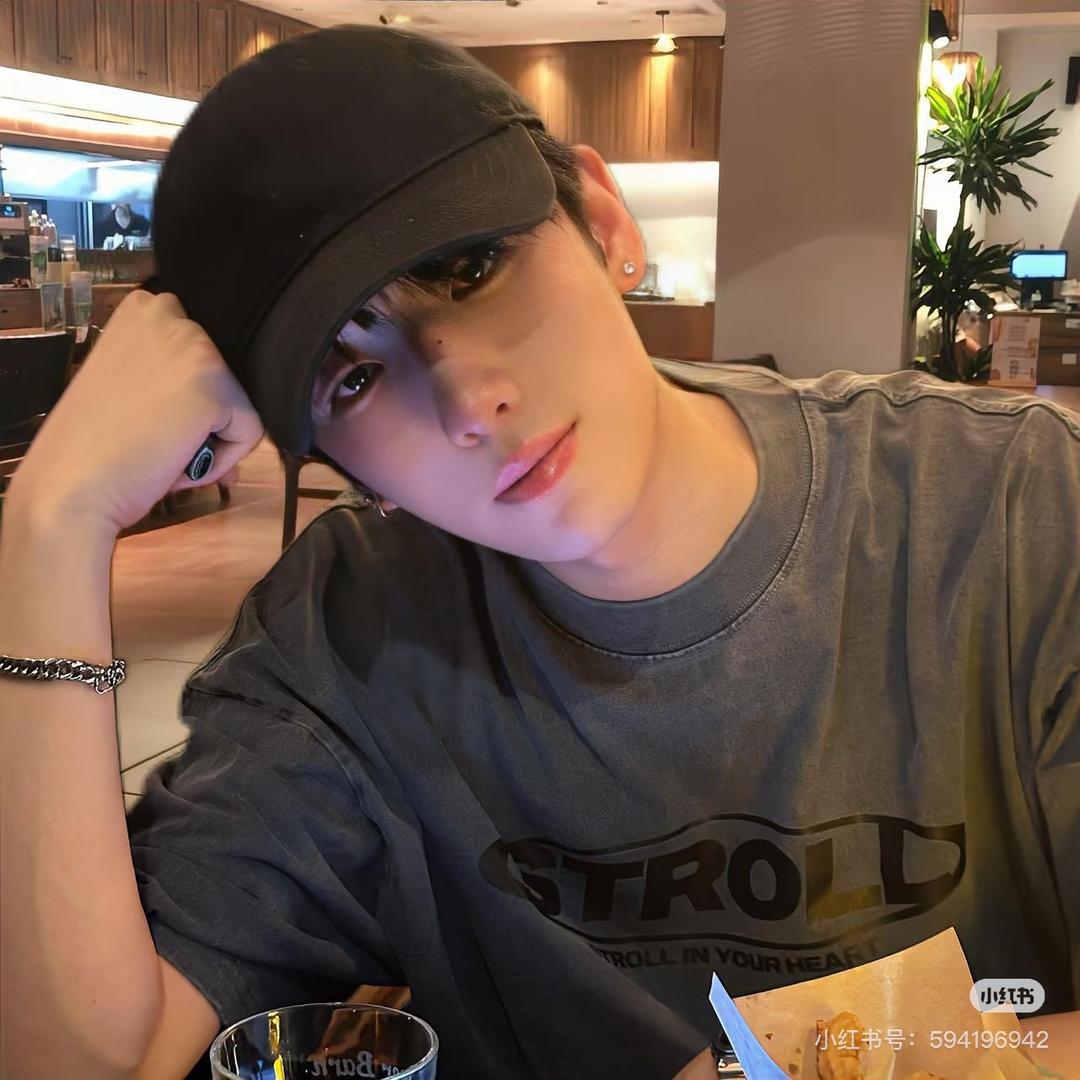 *     朴  宰   范