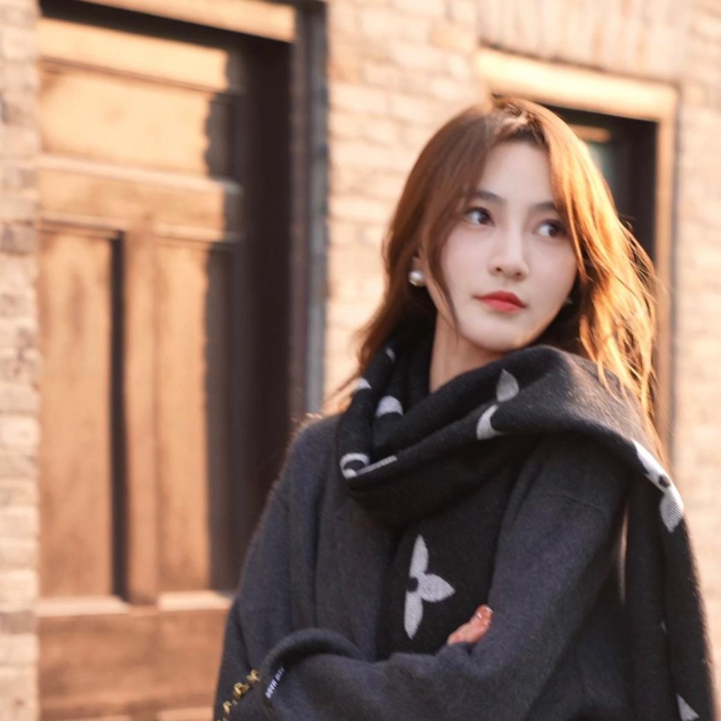 杨真真