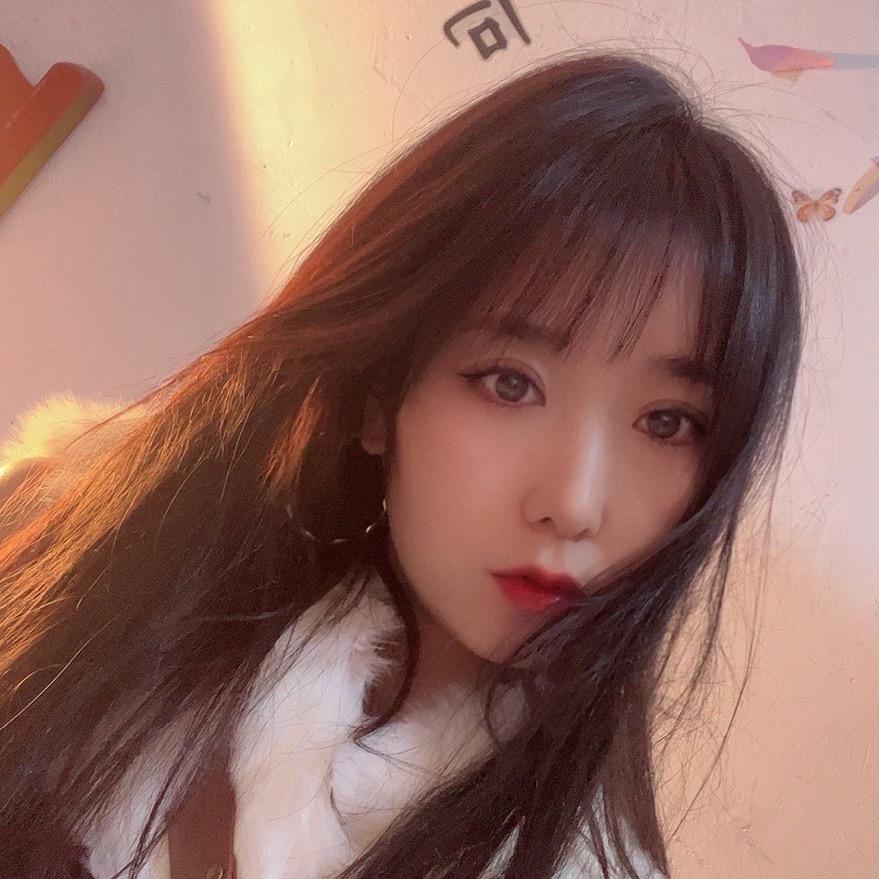 暴躁的小姐姐