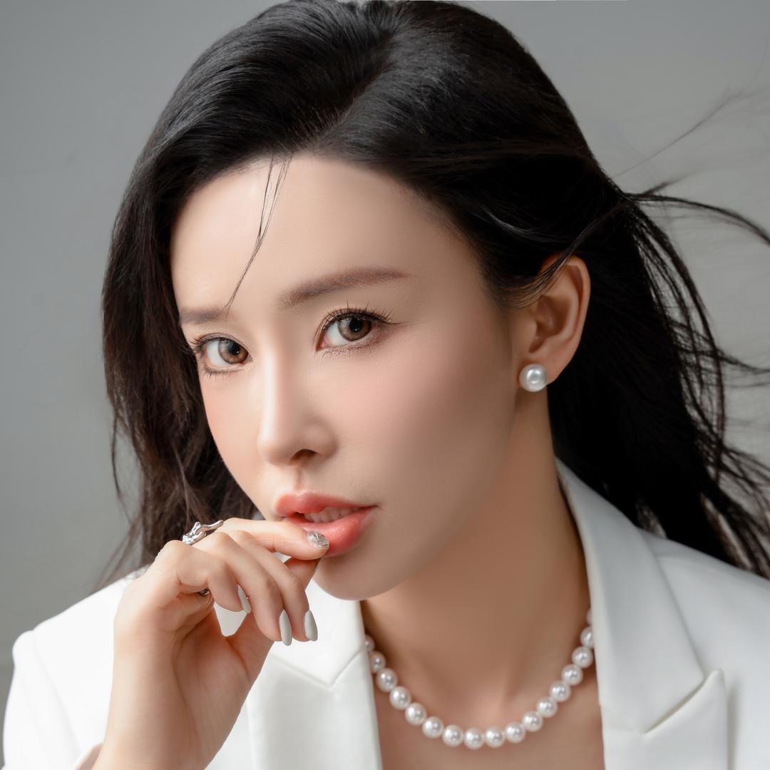 霞霞爱穿搭～价格美丽