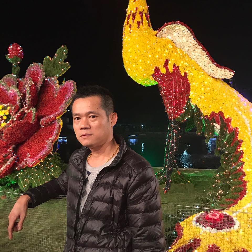 伟W