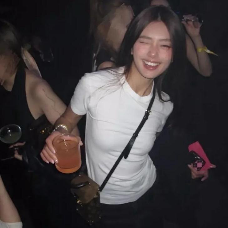 -小 情 緒.🖇️