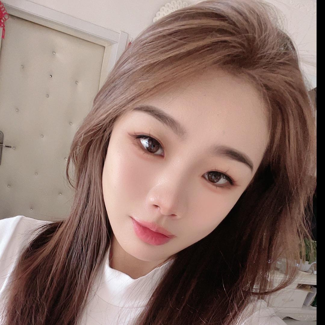 就是乐乐呀