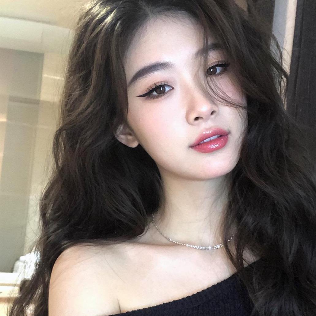 &张悦灵