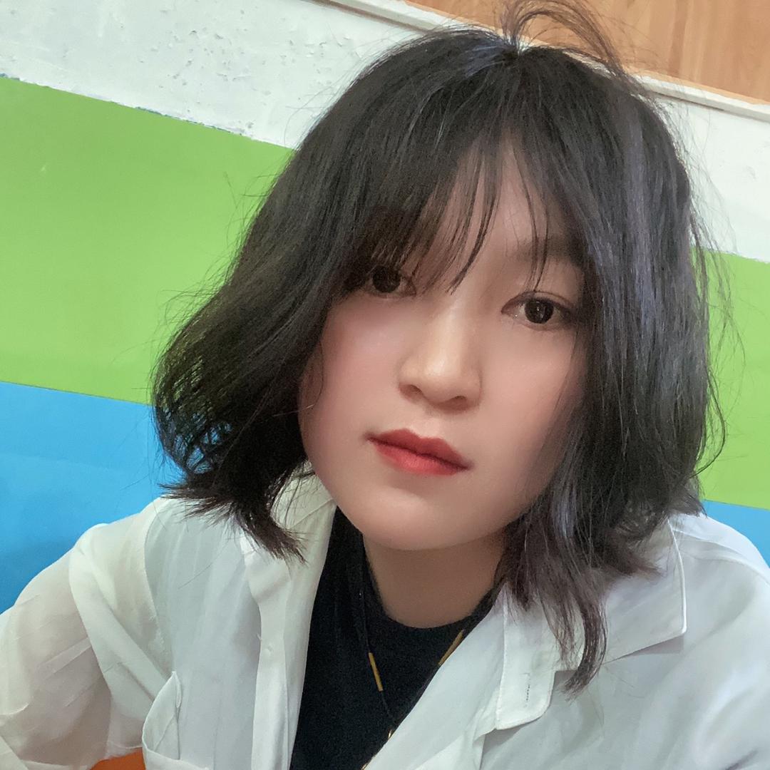 酥姿李欢果树苗木专卖店