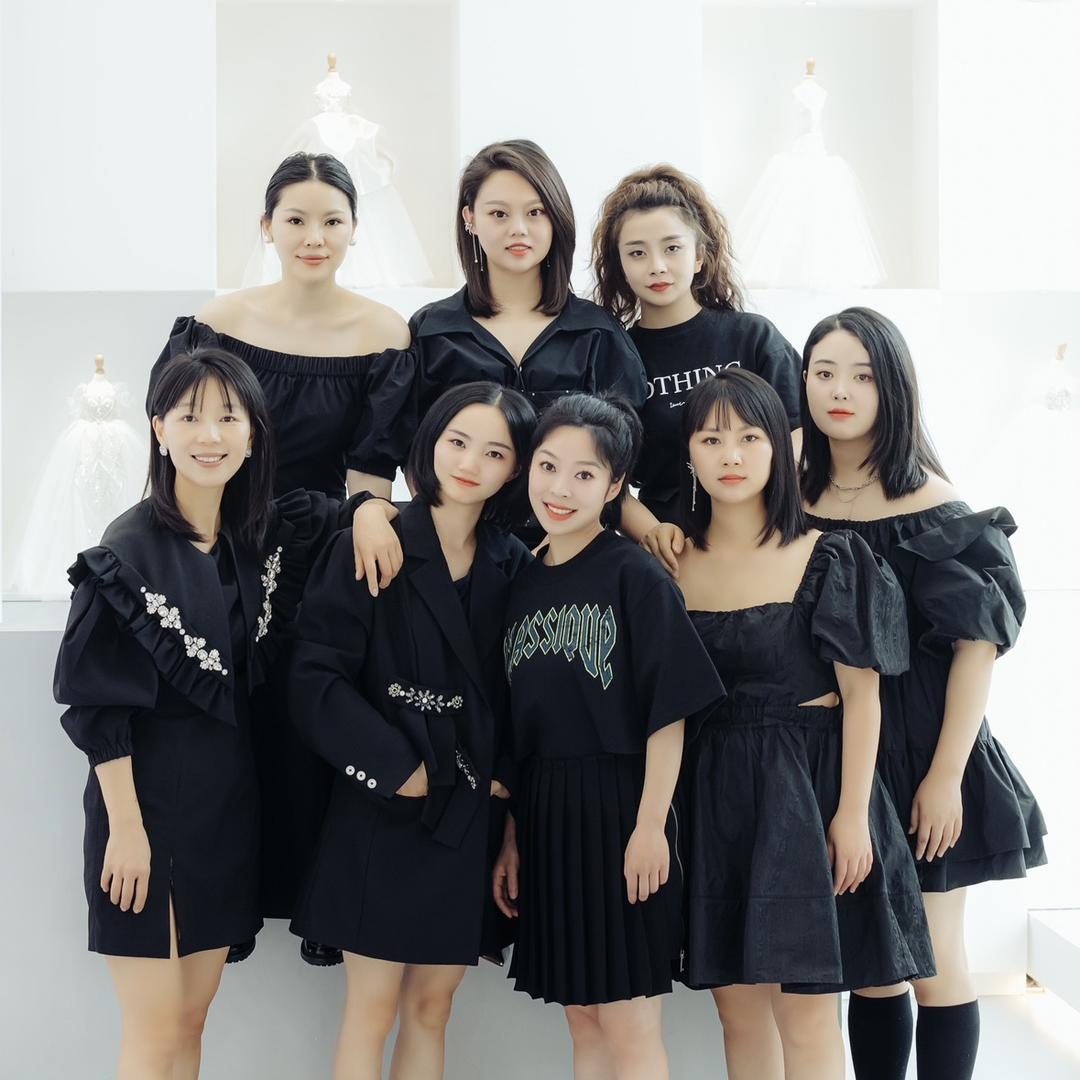 洪雅·ZM婚纱礼服馆敏姐