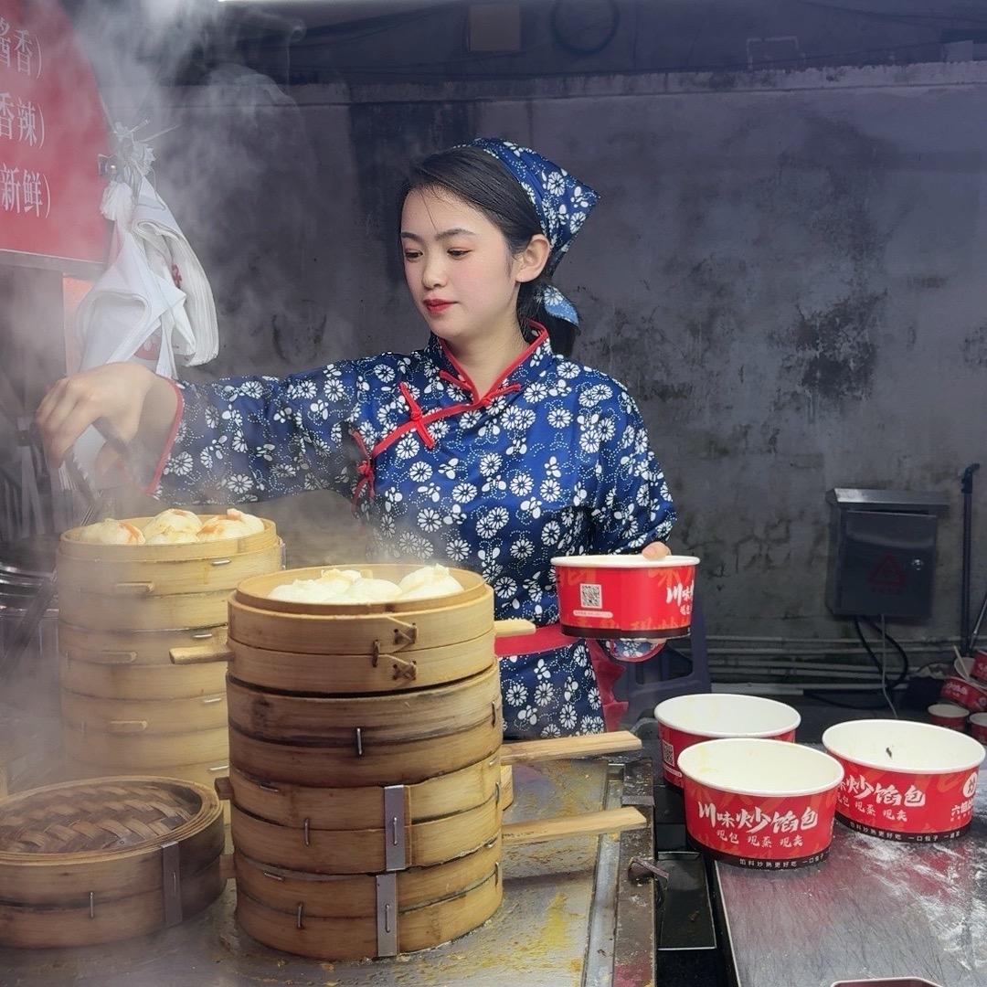 炒包子-燕子小师姐