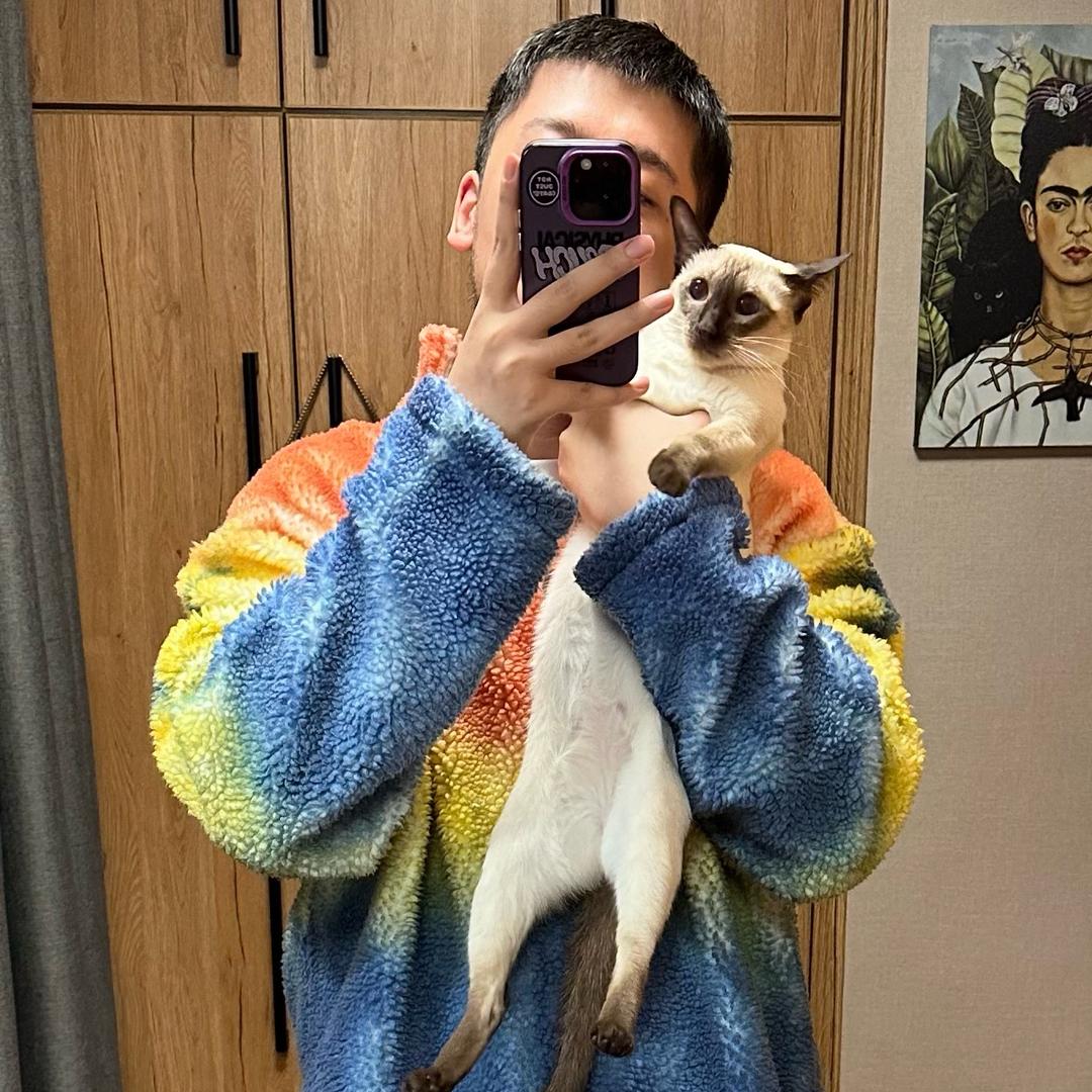 哥们嘴好馋