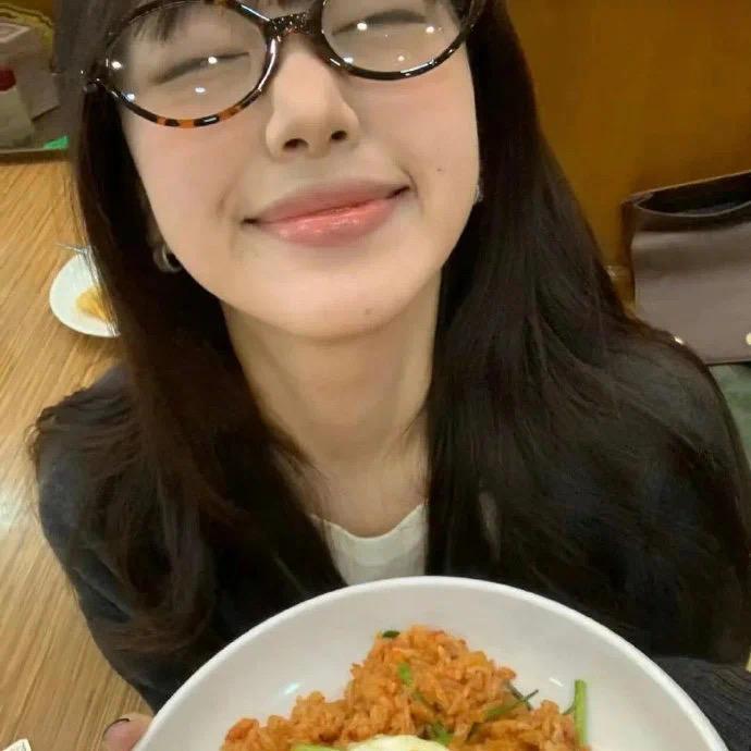 小石榴榨汁儿