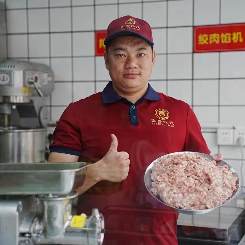 鸣德   富贵哥很自律