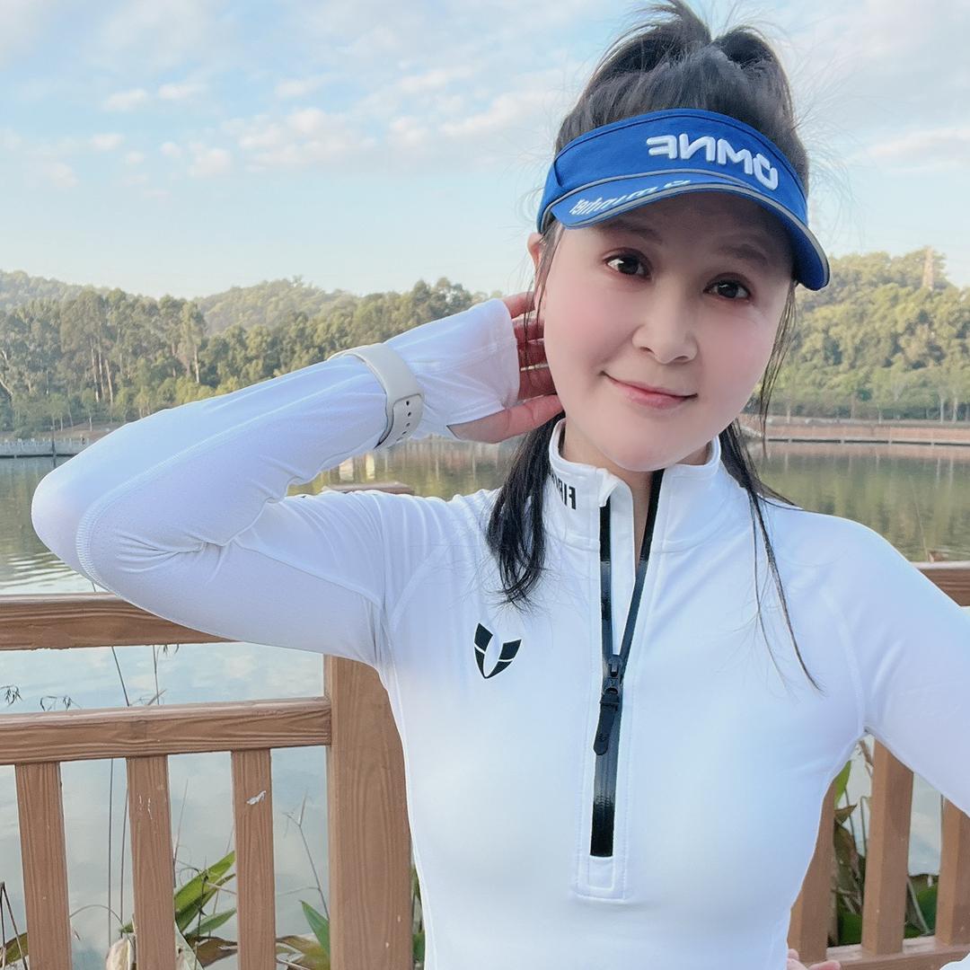 慢摇跑步的Lisa（不私聊）