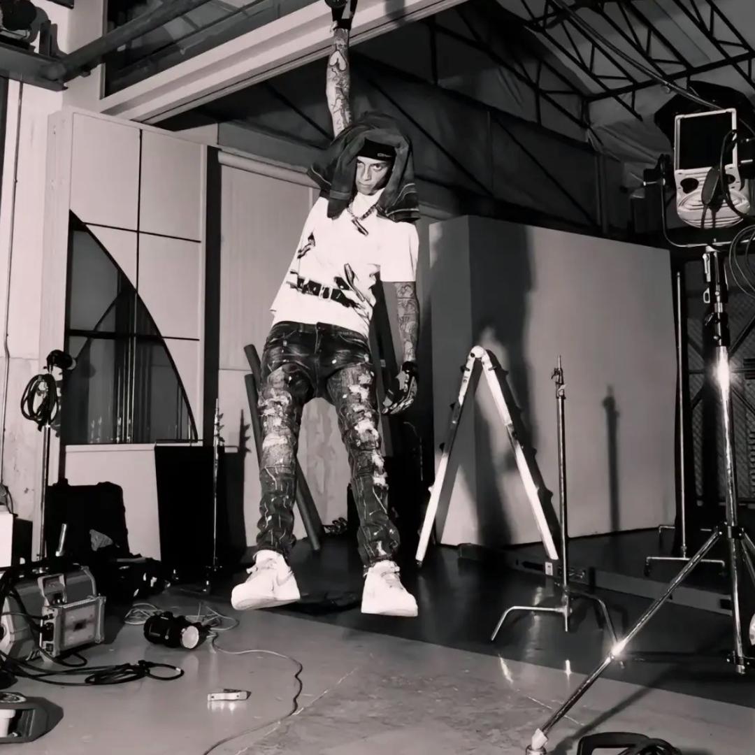 Lill Sa.qiu·萨丘 12 🅴