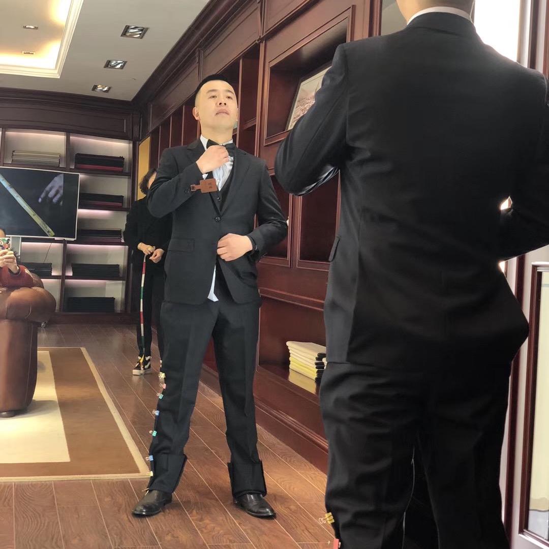 黑鱼｜陈佳🚶🏿‍➡️