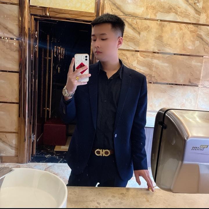 李紫扬.