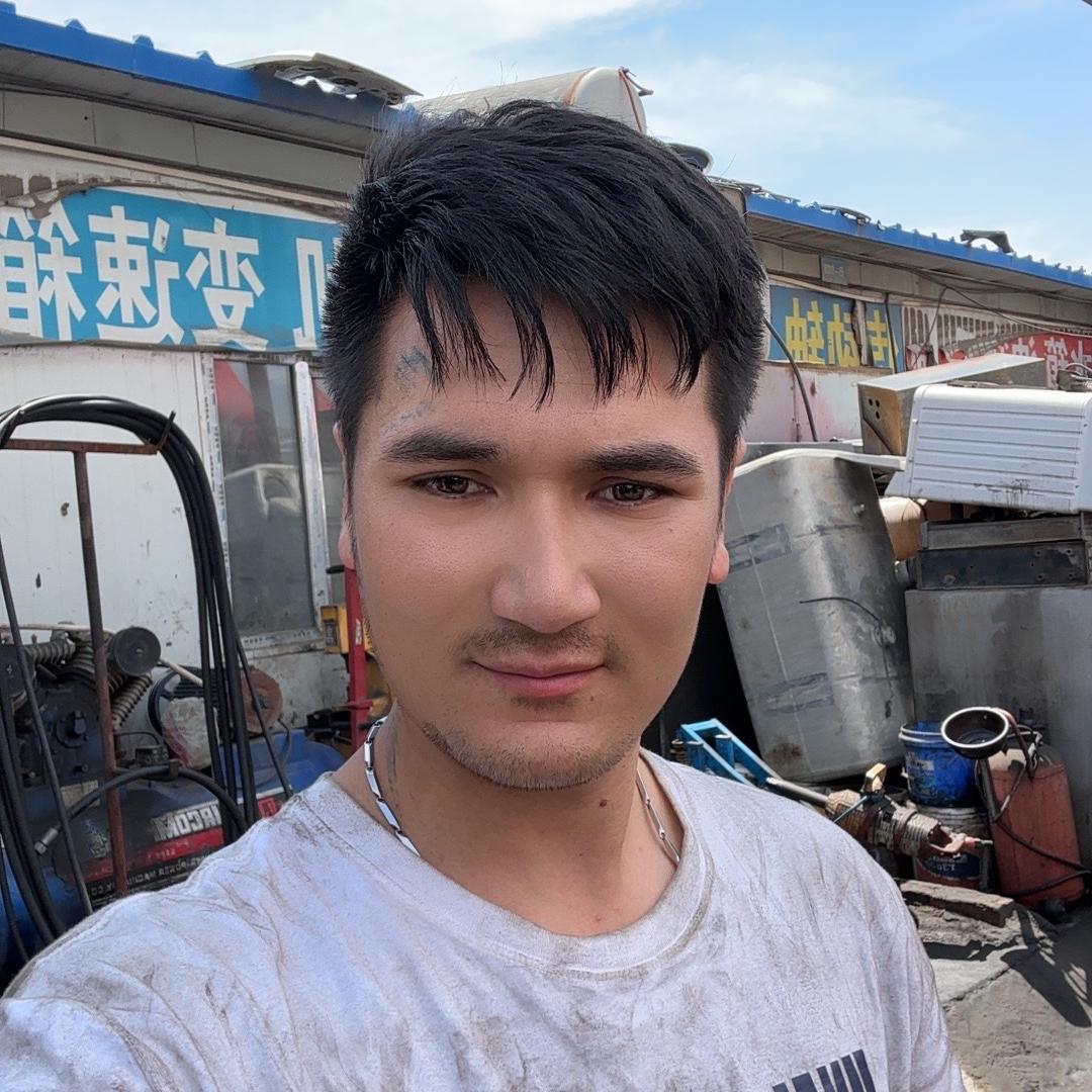 乌鲁木齐头屯河区麦提托合提汽车修理厂
