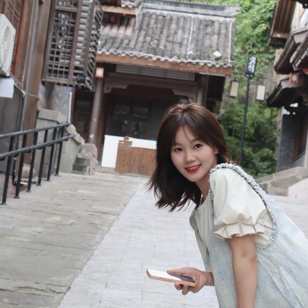 小熊小熊吃饭不愁