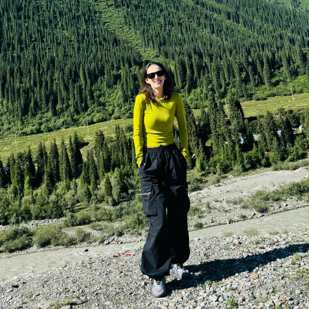 新疆姑娘……知足